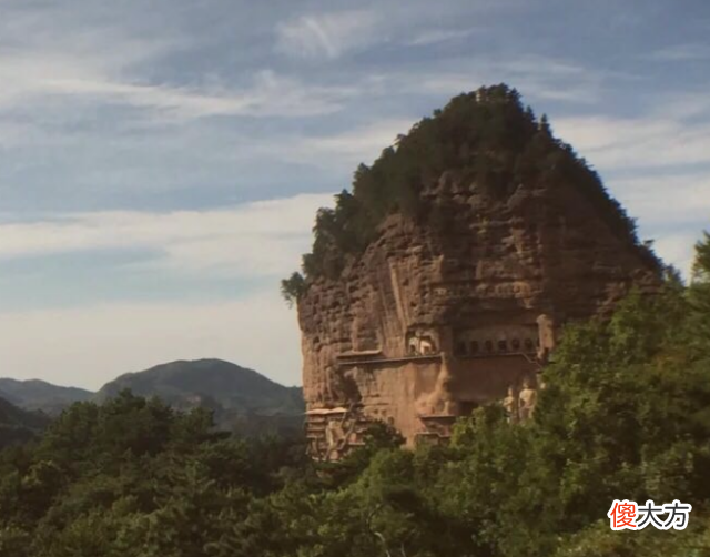 中国这座山下，藏着上千万人民币，为什么从没人敢拿走一分钱？