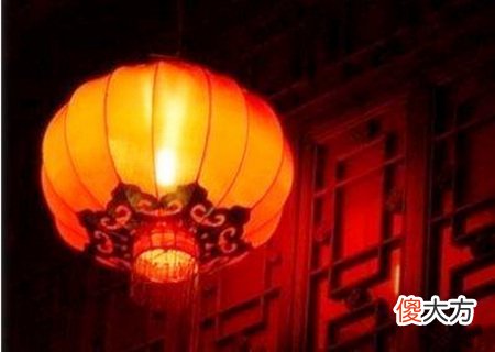 家门口挂灯笼风水好吗