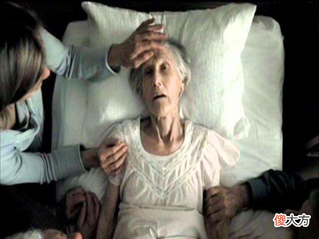 死亡很痛苦？人临死前是什么感觉？“濒死体验者”讲述真实感受