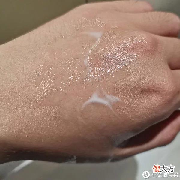 【时尚一点】不看宣传看成分表 篇十一：出差狗夏日必备-Cerave乳液