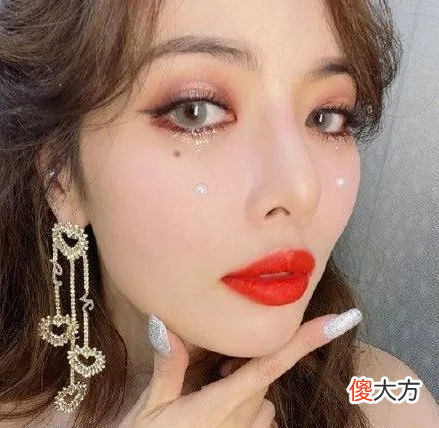 【时尚一点】美人计｜我的妆容百科全书金泫雅女士，请一定保重身体！