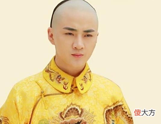 【爱历史】弘历知道是自己继承皇位以后为何会痛哭不已？