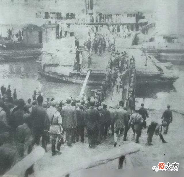 【爱历史】日本人都膜拜的“卖国贼”，竟有10万中国人冒死为他送行！