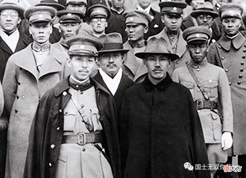 【历史故事】蒋介石临终遗言，道出不肯释放张学良的原因，宋美龄听后湿了眼眶