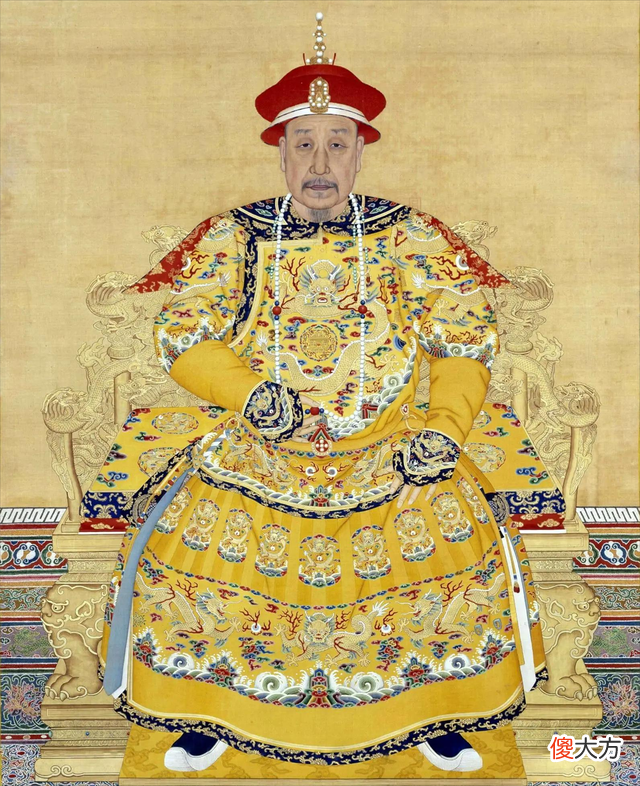 【爱历史】乾隆禅位嘉庆当3年太上皇，晚年昏聩宠幸和珅，埋下清朝衰败伏笔