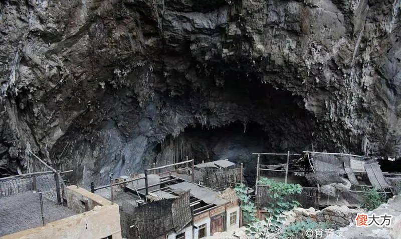 【爱历史】云南峰岩洞居住了300多年的汉人，专家进入洞中发现不是原始人