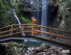 【历史故事】古训:宁给君子提鞋,不和小人同财!