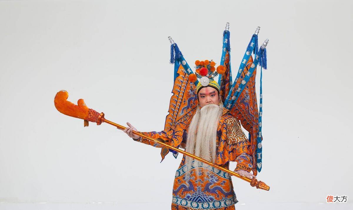 【爱历史】三国演义中关羽为什么被称为五虎将之首?