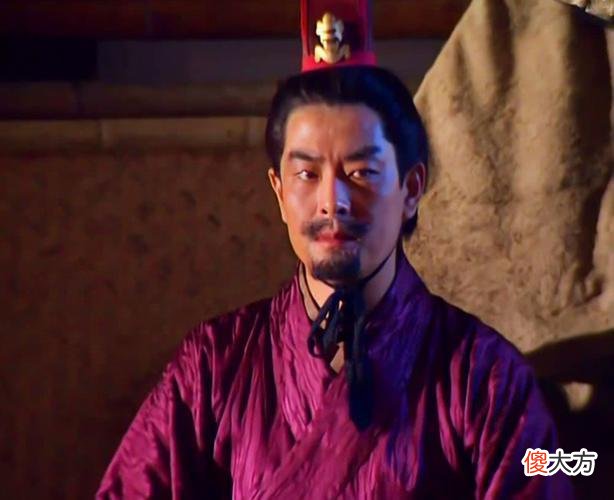 【历史故事】孙策死前托孤张昭，为什么托孤周瑜呢