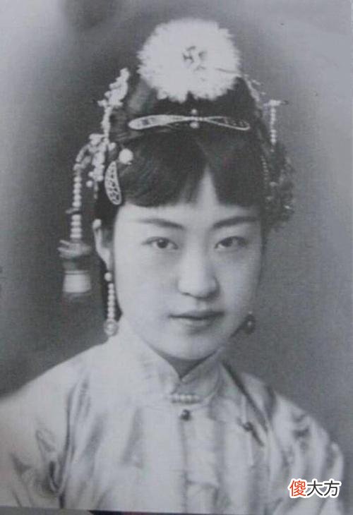 【爱历史】1926年，溥杰带着复国梦宴请张学良，不想引狼入室赔掉了妻子唐怡莹