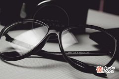 梦见眼镜碎了