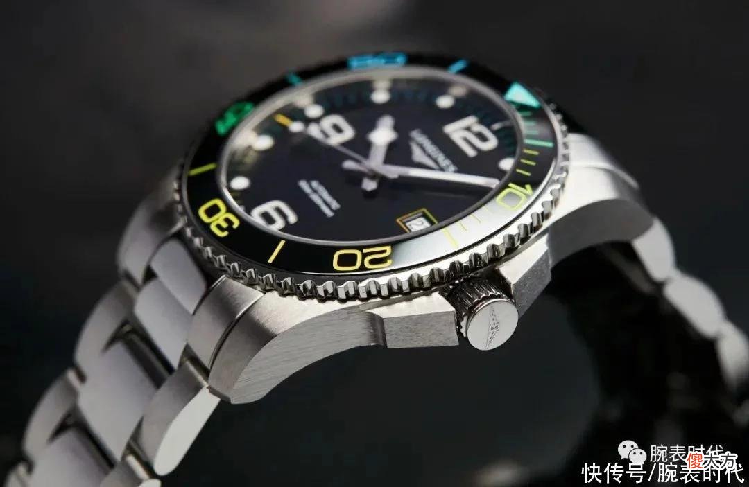 【就爱时尚】浪琴康卡斯也有“彩虹圈”？