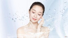 【就爱时尚】【夏日职场】和干燥肌肤说拜拜！夏日补水保湿，办公室空调族有秘笈