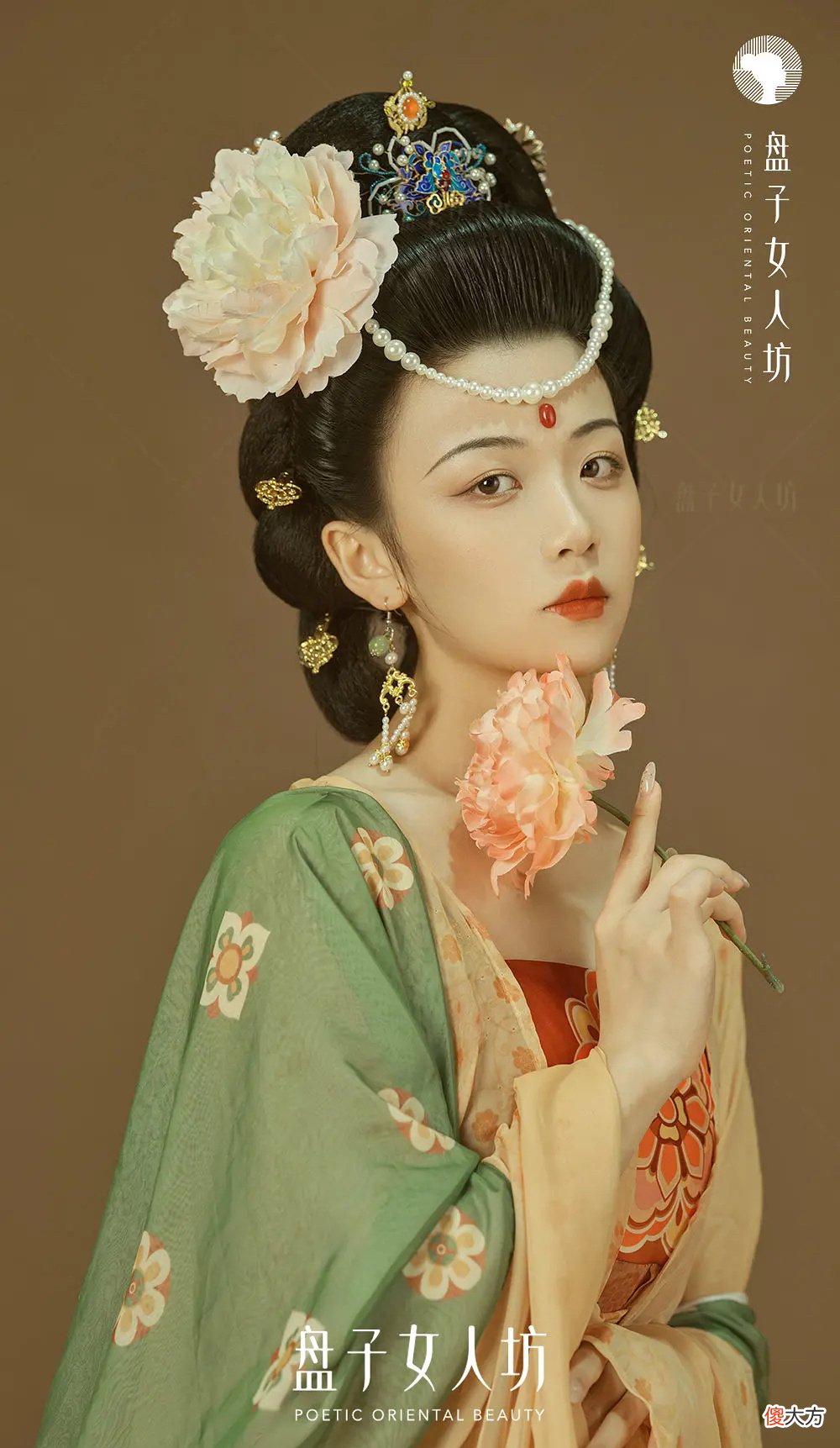 【时尚一点】真的纳闷了!为什么盘子女人坊的妆造,都能“吊打”内娱古装剧?