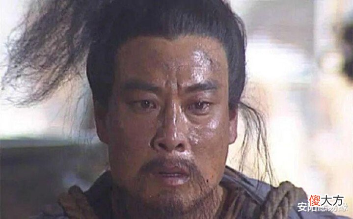 【爱历史】难怪司马懿会撤兵,城楼上的两个书童,是整场空城计最大的疑兵