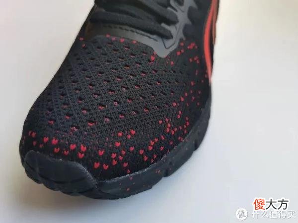 【就爱时尚】跑鞋测评 篇十三：第一双跑鞋，多威临界或许是你的选择