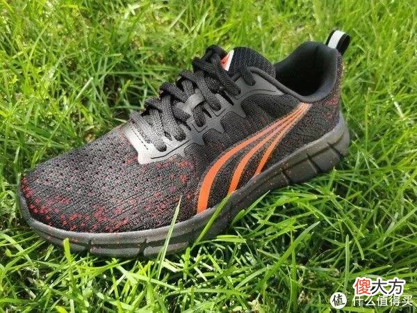 【就爱时尚】跑鞋测评 篇十三：第一双跑鞋，多威临界或许是你的选择