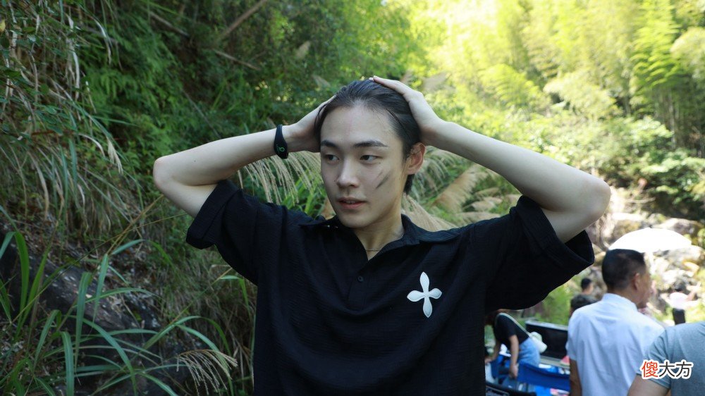 【游戏迷】人类荒岛大战上古巨蟒·命悬一线·毫无生还可能