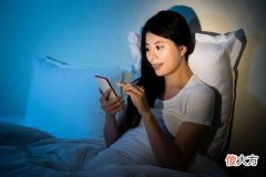【就爱时尚】建议上了年纪的女人：养成这5个小习惯，你会比同龄人“老得慢”