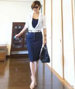 【时尚一点】三伏天为衣橱“断舍离”，这3件衣服50岁女人再喜欢也少穿，不凉快也不减龄
