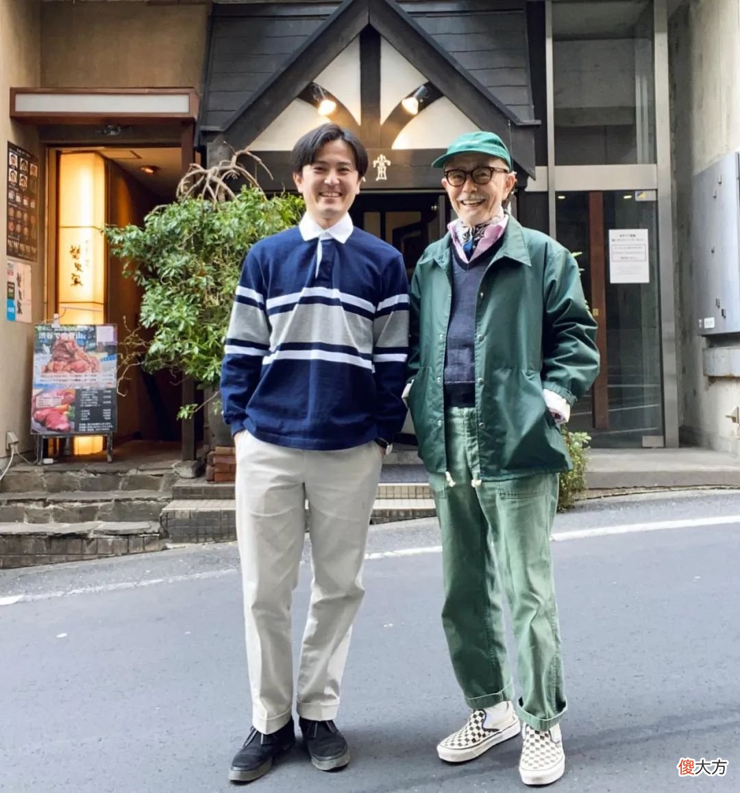 【就爱时尚】被这位“日本爷爷”圈粉了：穿休闲鞋、爱戴帽子，个子小却气场足