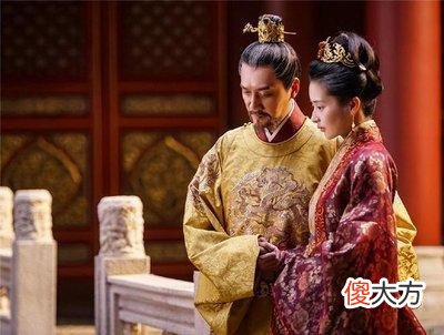 【历史故事】1426年，朱瞻基命人用300斤的铜缸，扣住亲叔叔，用木炭活活烤死。10年后，36岁的他突然暴毙，究