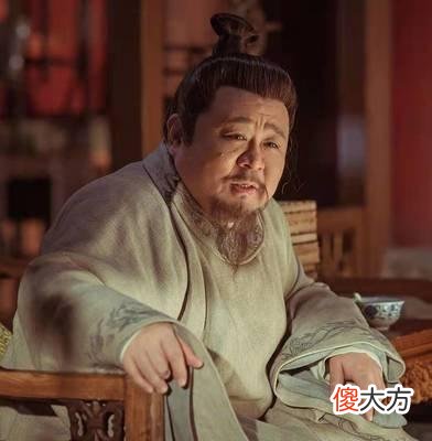 【历史故事】1426年，朱瞻基命人用300斤的铜缸，扣住亲叔叔，用木炭活活烤死。10年后，36岁的他突然暴毙，究