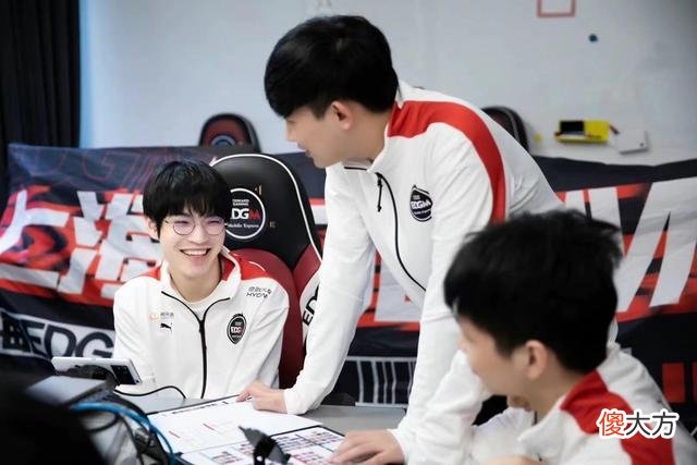 【游戏世界】LGD2-3VG：B组基本大结局，新“4大金刚”诞生，开启8个月假期！