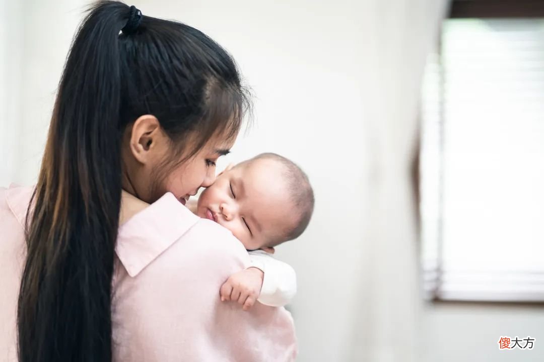 好神奇，宝宝竟然是这样认识妈妈的