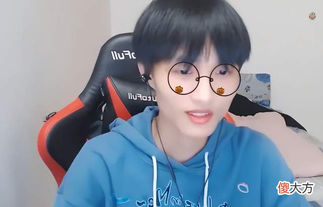 【游戏世界】外媒更新世界LOL战队排名，北枫：不管lpl拿多少冠军，T1永远第一