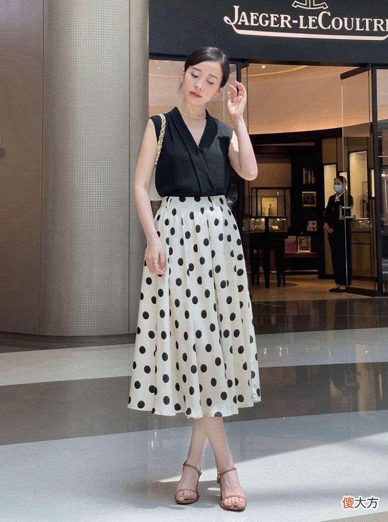 【时尚一点】看了这个短发女人打扮，我明白了：原来40岁女人也可以不当老阿姨