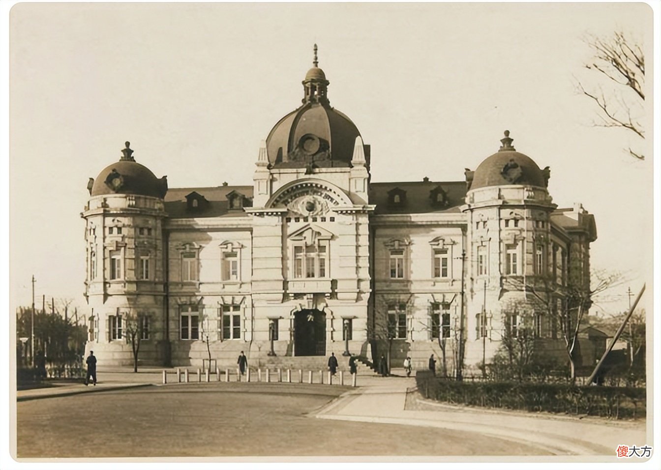 【历史故事】老照片：1925年的大连城，城里重要建筑都是外国风格