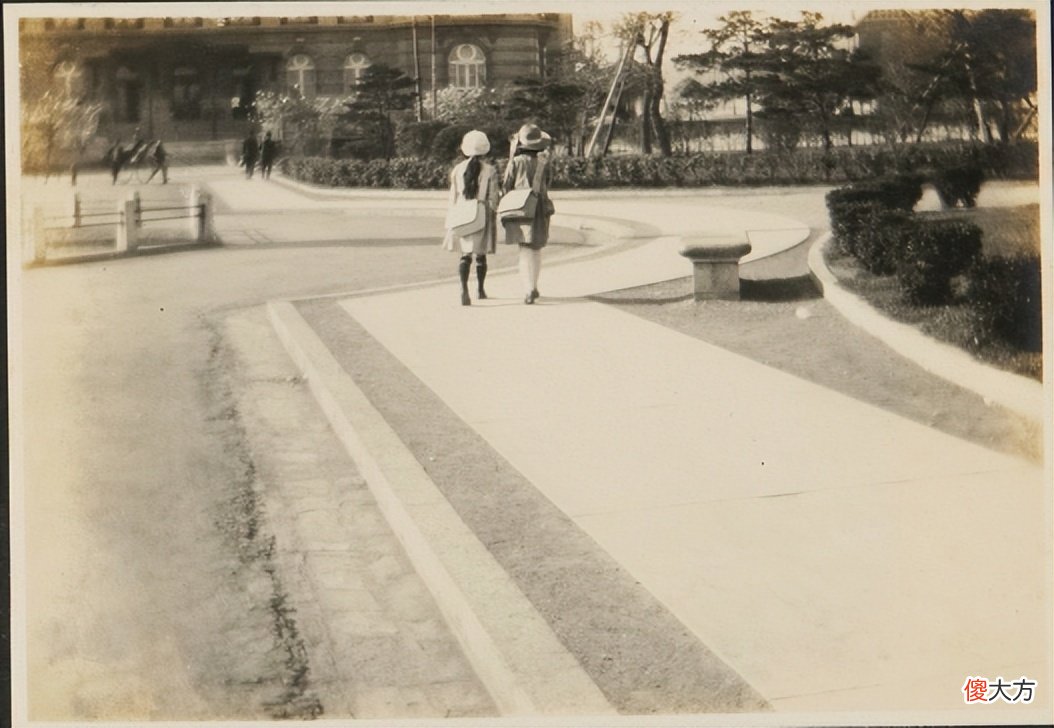 【历史故事】老照片：1925年的大连城，城里重要建筑都是外国风格