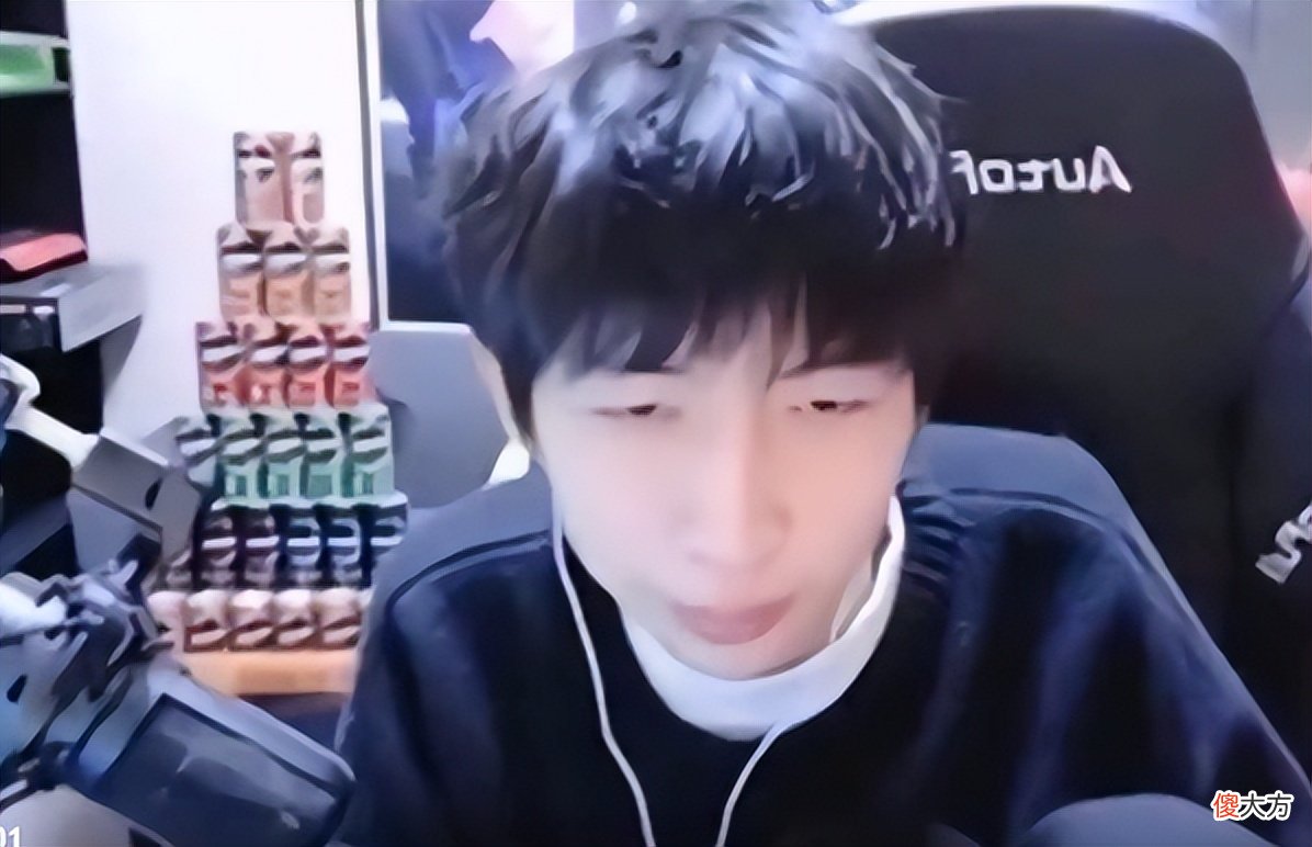 【游戏世界】小超梦诺手对线恶霸提莫，10分钟推掉二塔，恶霸提莫委屈哭了！