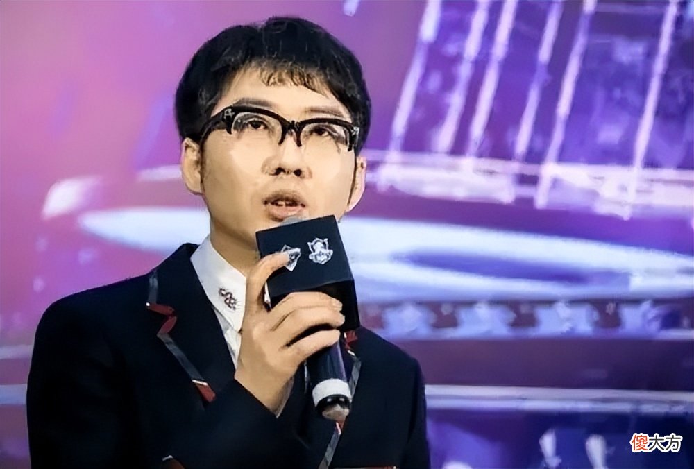 【游戏世界】论整活还得看四犬！AJ、Letme玩电竞经理，竟然想回S10取代苏小洛