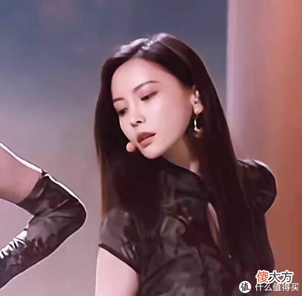 【就爱时尚】跟着姐姐们学穿搭！11件浪姐同款的复古鞋大盘点，舒适又时尚！最低不过百元，七夕送礼佳品！