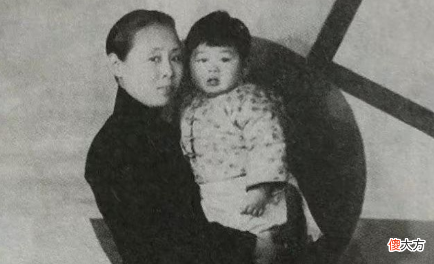 【爱历史】徐志摩幼子3岁夭折，爹要打掉他娘想带他自杀，爷爷不给医药费