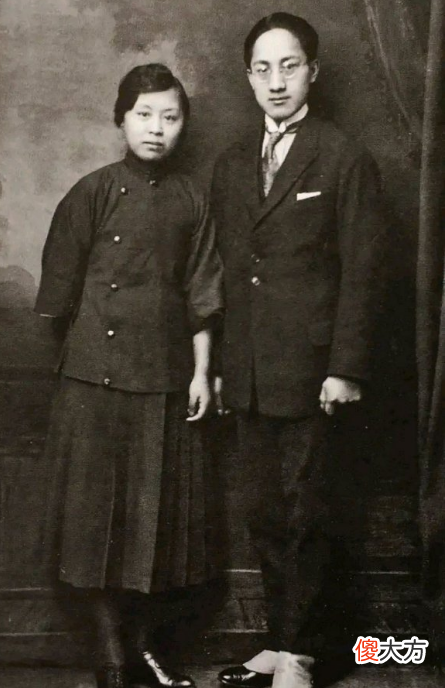 【爱历史】徐志摩幼子3岁夭折，爹要打掉他娘想带他自杀，爷爷不给医药费