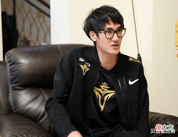 【游戏世界】V5不敌JDG后,官博沦陷!粉丝吐槽:伪强队!Karsa真的不如XLB
