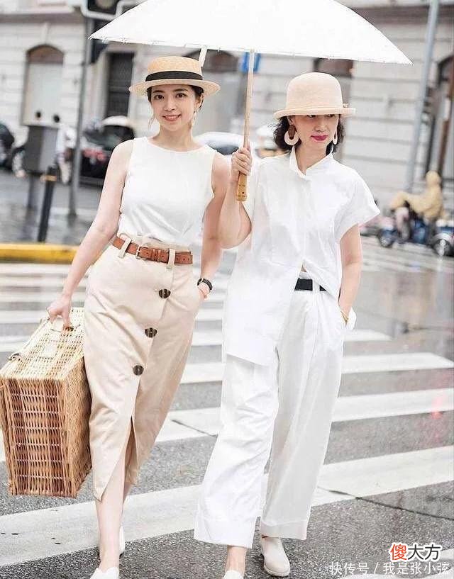 【时尚一点】60岁女人夏日出游，穿长裙配丝巾太土气，阔腿裤+草帽才优雅高级