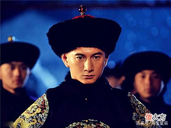 【历史故事】雍正抓周时，提笔瞎写一字，康熙看后脸色大变，最后成真