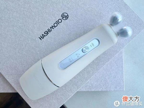 【时尚一点】Hashimoto巧本双头美容仪测评：年轻密码本，让我重返少女时代