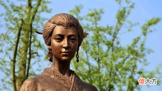【爱历史】蜀中四大才女之一的黄峨家庭背景是怎样的?