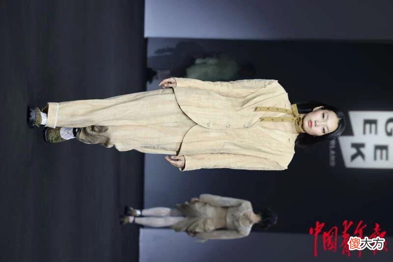 【就爱时尚】Z世代服装设计师亮相消博会时装周