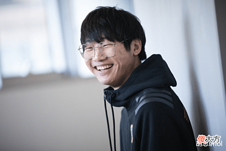 【游戏世界】LOL:Viper登顶韩服却被宁王嘲讽,不如Uzi,EDG的冠军没啥含金量