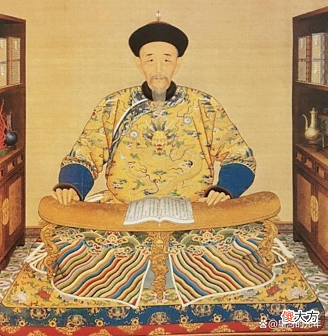 【历史故事】凭几：尊卑有别，靠错了，小命不保