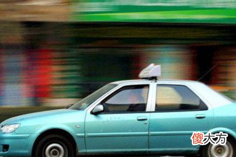 梦见手机掉在出租车