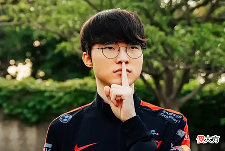 【游戏世界】LOL历史上位置最强盘点,Faker在榜!张嘉文:以前我认现在不认