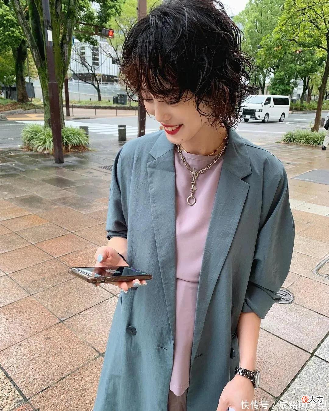 【时尚一点】40岁的女人一定要选对发型，按这三种方法选择发型，长发短发好看