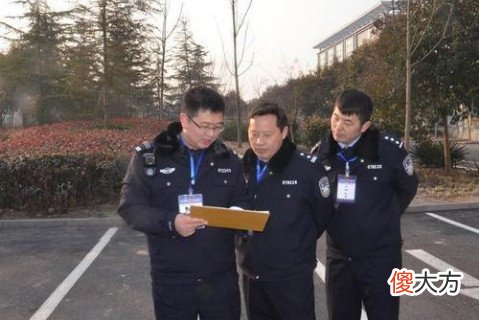 梦见警察破案